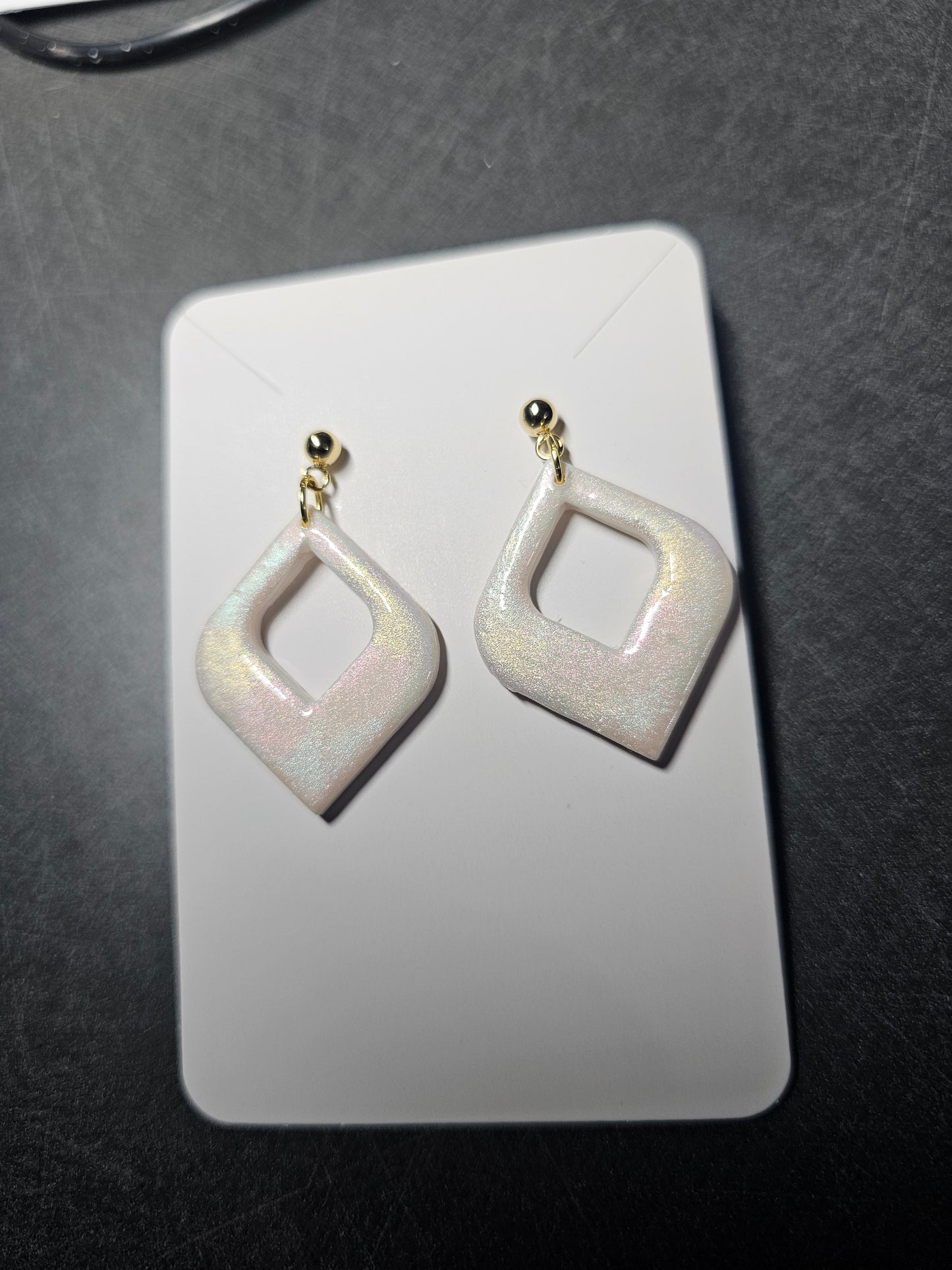 Pearlescent earrings