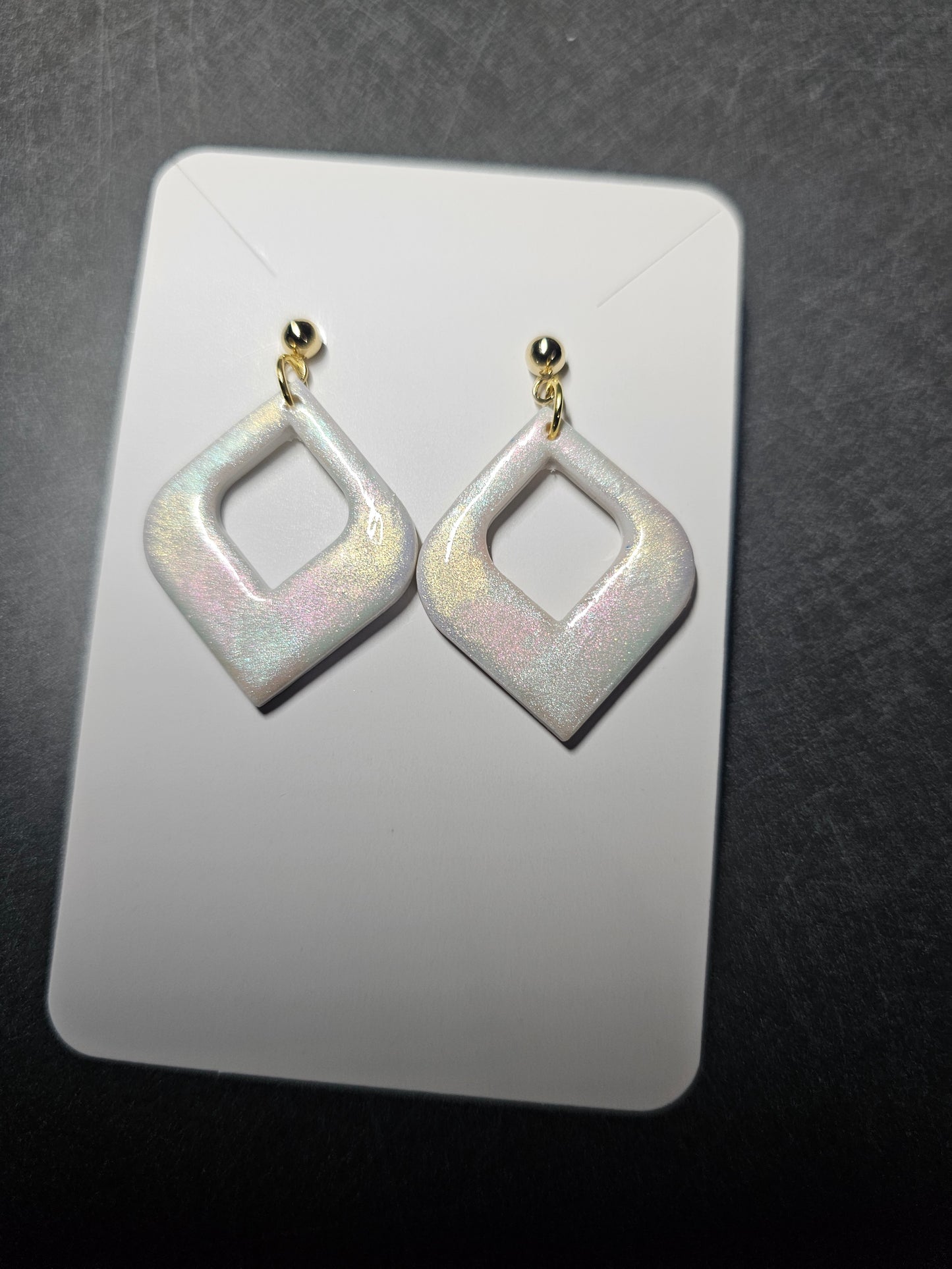 Pearlescent earrings