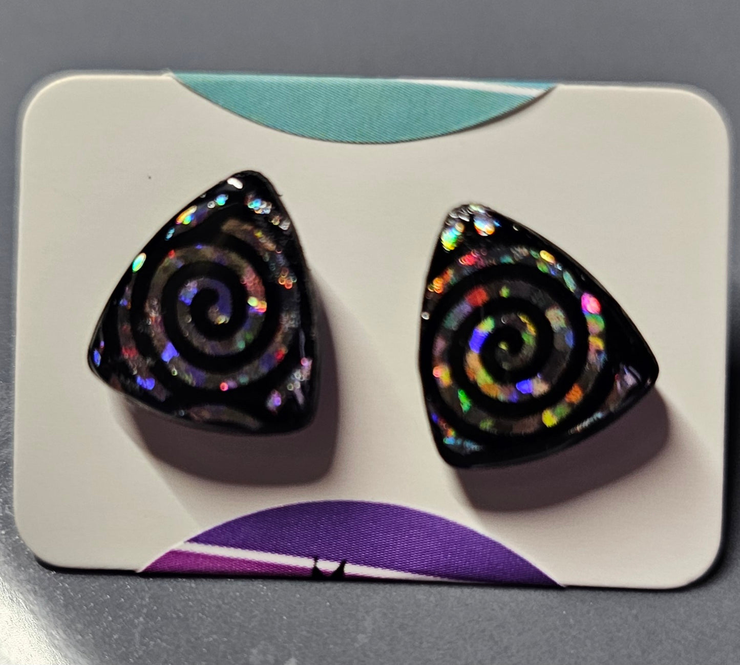Holo spiral studs
