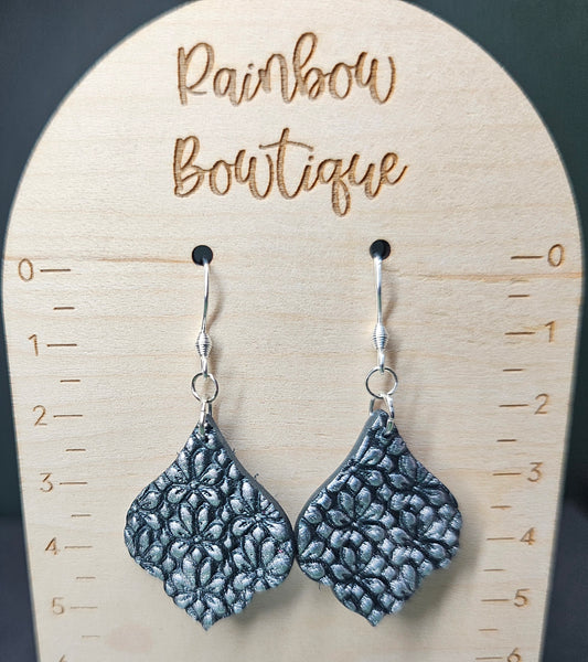 Flower ornate drop earrings