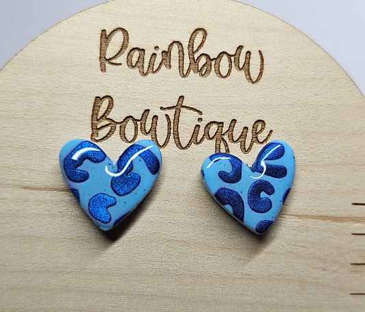 Blue leopard print heart stud