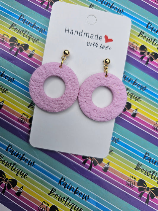 Pink textured hoop earrings