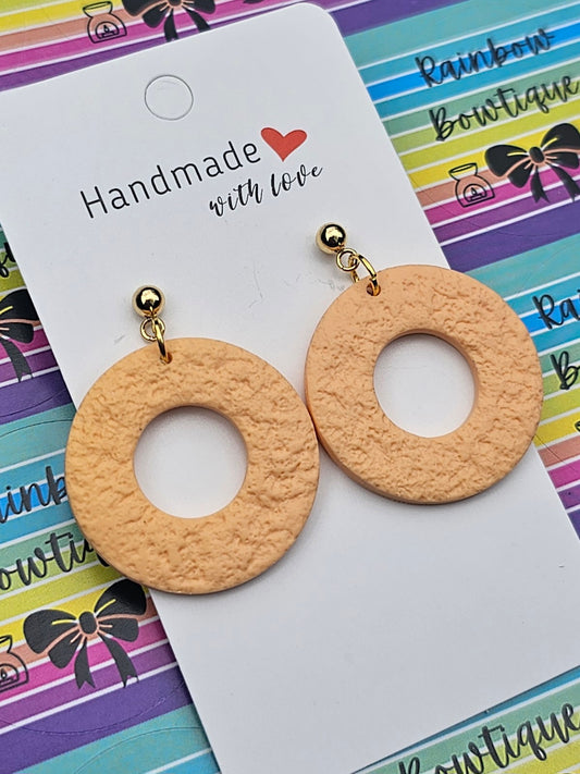 Peach textured hoop earrings