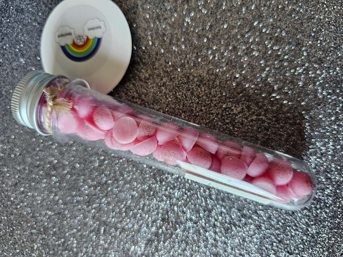 TEST TUBE OF FLORA GARDEN SCENTED WAX MELT DOTS