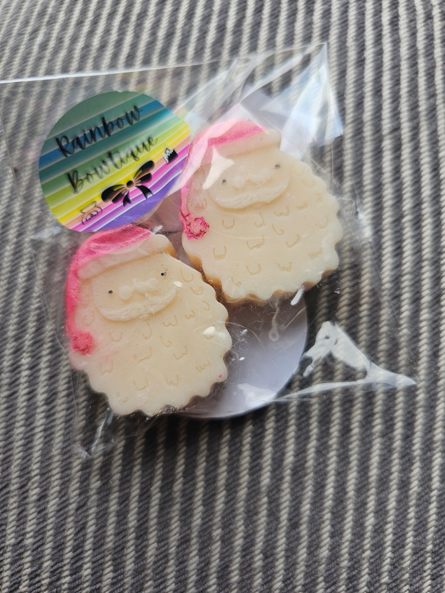 Frankincense and myrrh santa wax melt